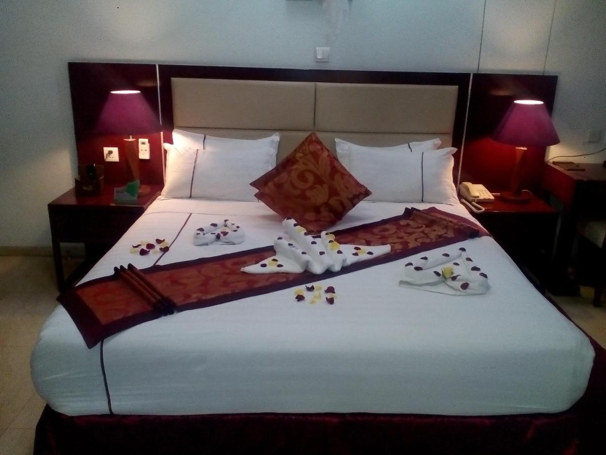 بحر دار Rahnile Hotel المظهر الخارجي الصورة